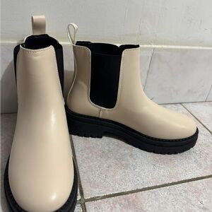 Women Beige Chelsea Boots with Black Soles